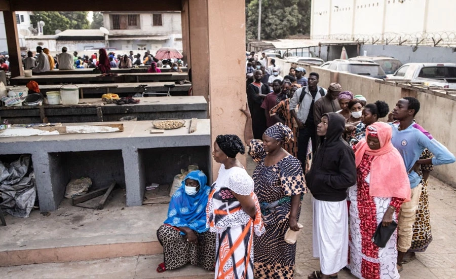 مغربی افریقی ملک گیمبیا میں صدارتی انتخابات کی پولنگ کا عمل مکمل