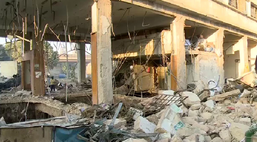 کراچی شیر شاہ میں سیوریج لائن میں دھماکا، ضلعی اور عمارت انتظامیہ کی نااہلی کھل کر سامنے آ گئی