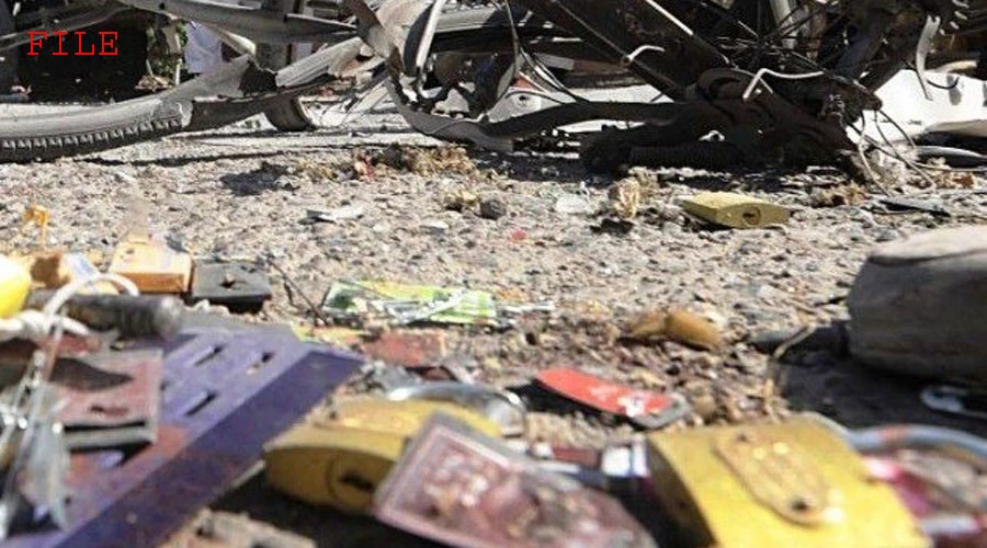 باجوڑ میں گاڑی سڑک پر نصب بم سے ٹکرانے سے دھماکہ، 2 افراد جاں بحق، 4 زخمی
