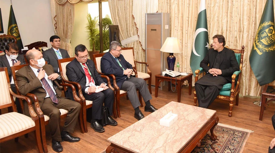 ملائیشین وزیر خارجہ کی وزیراعظم عمران خان سے ملاقات، اہم اُمور پر تبادلہ خیال