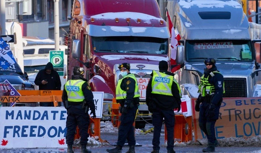 کینیڈا، ٹرک ڈرائیورز کے احتجاج کی سرپرستی کرنیوالے 2 رہنماء گرفتار