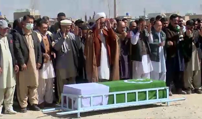 شمالی وزیرستان میں شہید لانس نائیک شبیر احمد ہزارہ ٹاؤن قبرستان میں سرکاری اعزاز کیساتھ سپردخاک