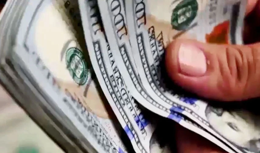 انٹر بینک میں ڈالر ایک روپیہ 31 پیسے مہنگا، قیمت 185 روپے کی بلند ترین سطح پر پہنچ گئی