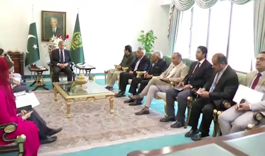 وزیر اعظم شہباز شریف کی زیر صدارت معاشی ٹیم کا اجلاس، قرضوں کا بڑھتا حجم زیر غور