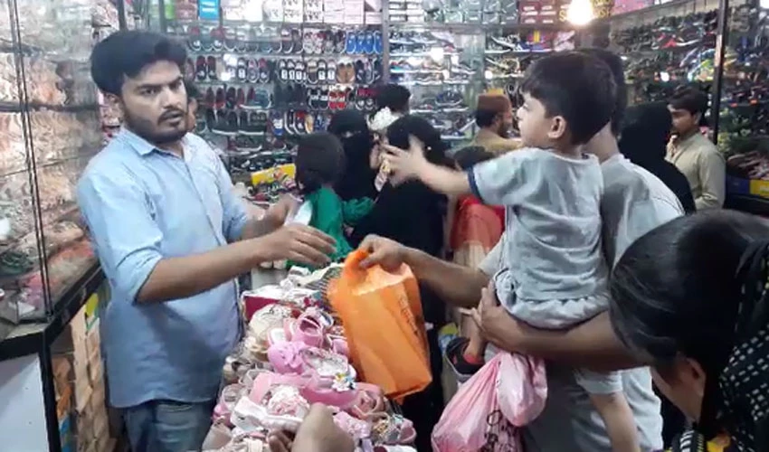 عید کی آمد آمد، بازاروں میں شاپنگ کا سلسلہ عروج پر