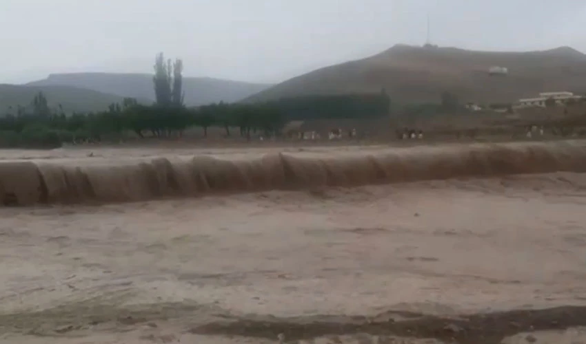 افغانستان کے 10 سے زائد صوبوں میں بارشوں کے باعث سیلاب، 20 افراد ہلاک