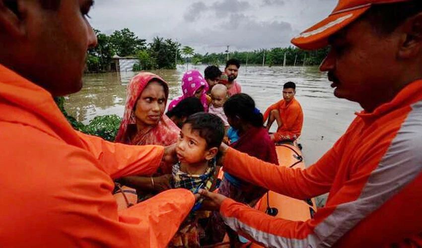 بھارت، بنگلہ دیش اور چین میں سیلاب سے تباہی، 60 افراد ہلاک، لاکھوں افراد بے گھر