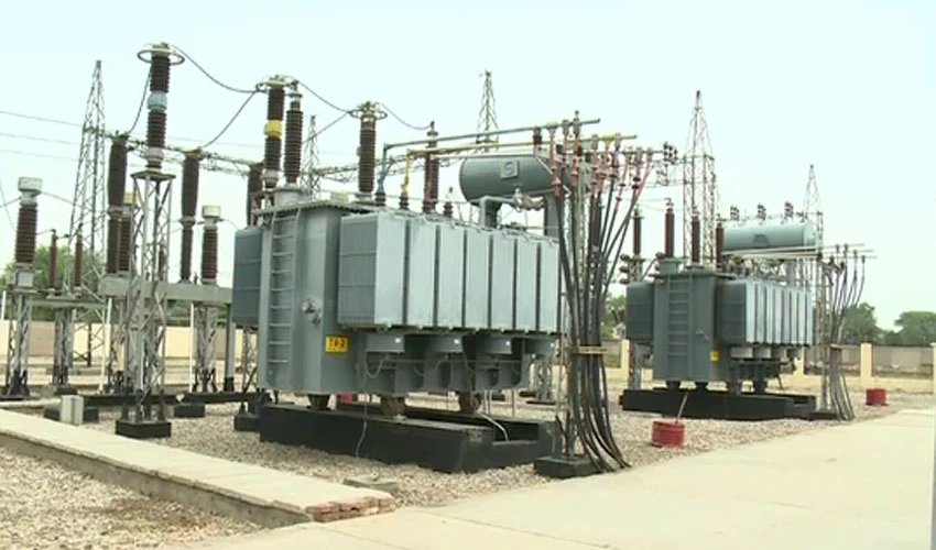 ملک میں توانائی کا بحران سنگین، بجلی کا شارٹ فال 8 ہزار 911 میگاواٹ تک پہنچ گیا