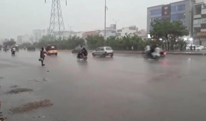 کراچی میں مون سون کا دوسرا اسپیل، مختلف علاقوں میں بارش ہوئی