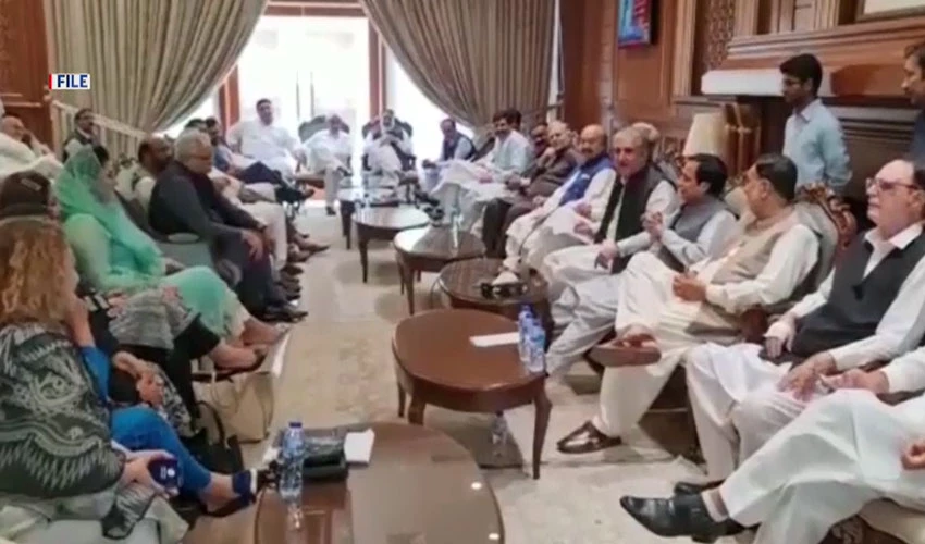 عمران خان کی تجویز کردہ پنجاب کابینہ کی فہرست میں ق لیگ کا کوئی نام شامل نہیں