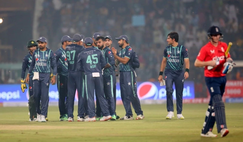 پاکستان نے انگلینڈ کیخلاف سیریز کا پانچواں میچ سنسنی خیز مقابلے کے بعد جیت لیا