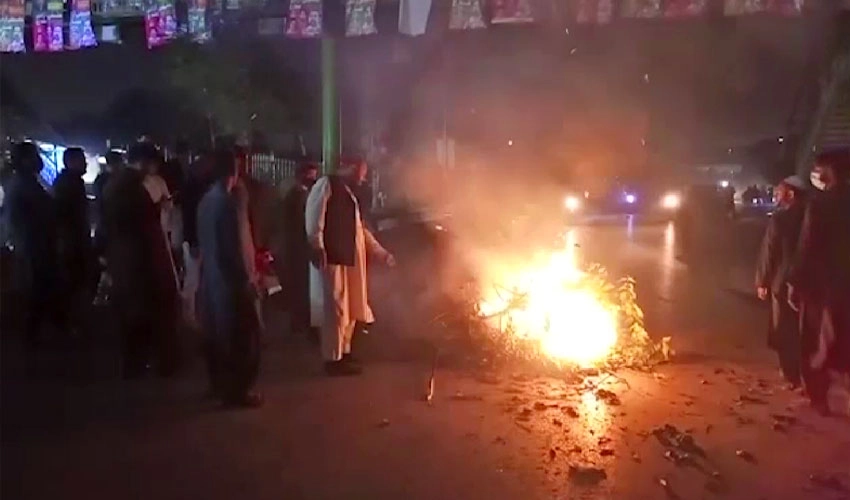 عمران خان پر حملہ، احتجاج پر تحریک انصاف کے 250 رہنماؤں اور کارکنوں پر مقدمات درج