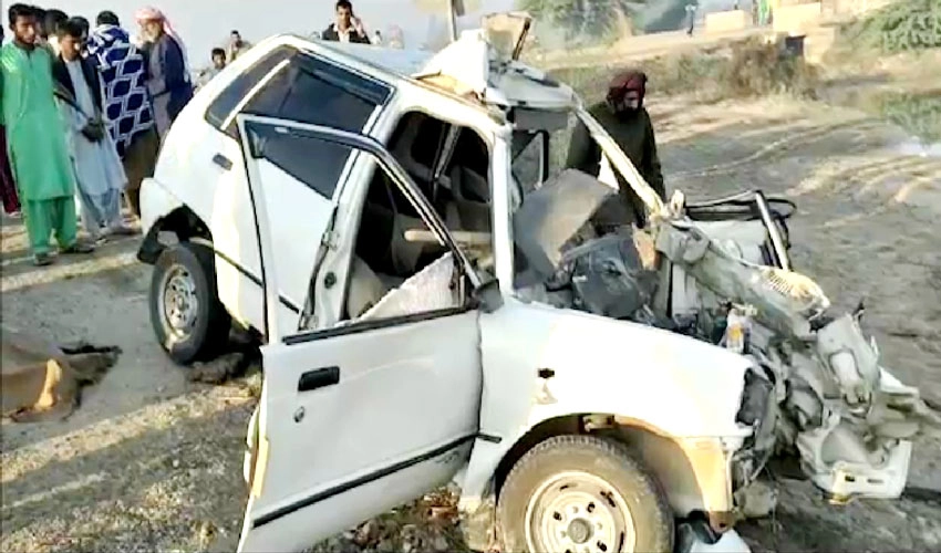 قمبر شہدادکوٹ، تیز رفتار کار اور ٹریکٹر ٹرالی میں تصادم، ایک ہی خاندان کے 5 افراد جاں بحق