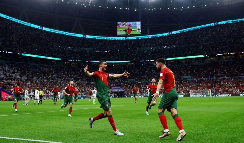 فیفا ورلڈ کپ، یوراگوئے کو شکست دیکر پرتگال پری کوارٹر فائنل میں پہنچ گیا