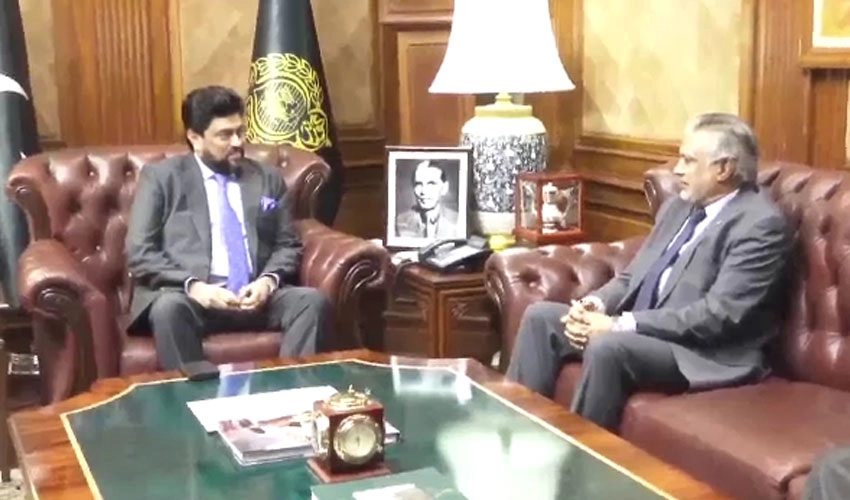 گورنر سندھ کامران ٹیسوری سے اسحاق ڈار کی ملاقات، ملکی معاشی صورتحال پر تبادلہ خیال
