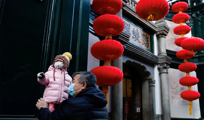 چین میں 60 دہائیوں بعد شرح پیدائش میں کمی