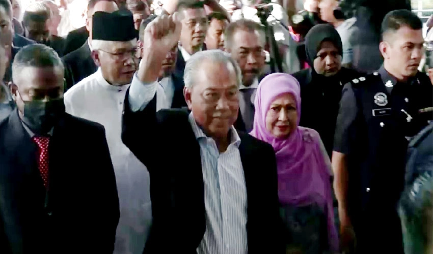 Former Malaysian Prime Minister Yasin Muhyiddin is indicted on corruption charges

 | Pro IQRA News