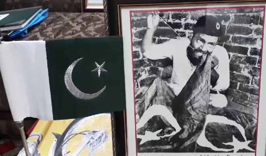 قائداعظمؒ کے حکم پر ماسٹر الطاف حسین نے پاکستان کا پہلا قومی پرچم تیار کیا