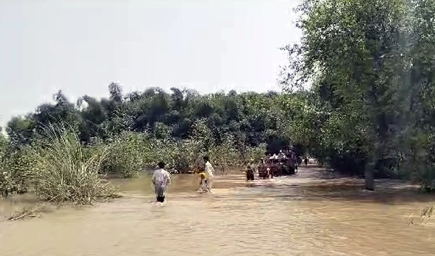 بھارت نے دریائے ستلج میں مزید 2 لاکھ 70 ہزارکیوسک پانی چھوڑ دیا، درجنوں دیہات زیرِآب